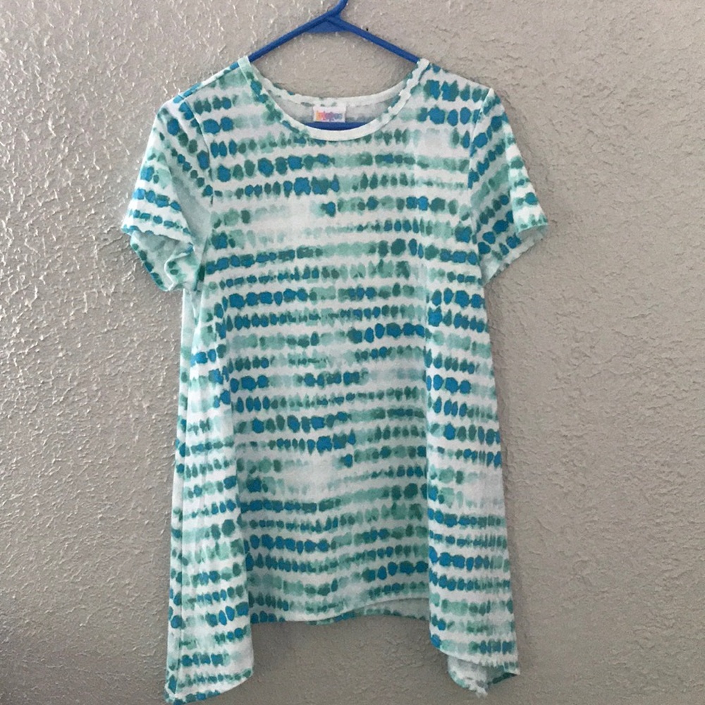 Lularoe Melissa Sharkbite hem top